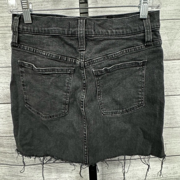 Madewell Denim Skirt - Picture 2 of 4
